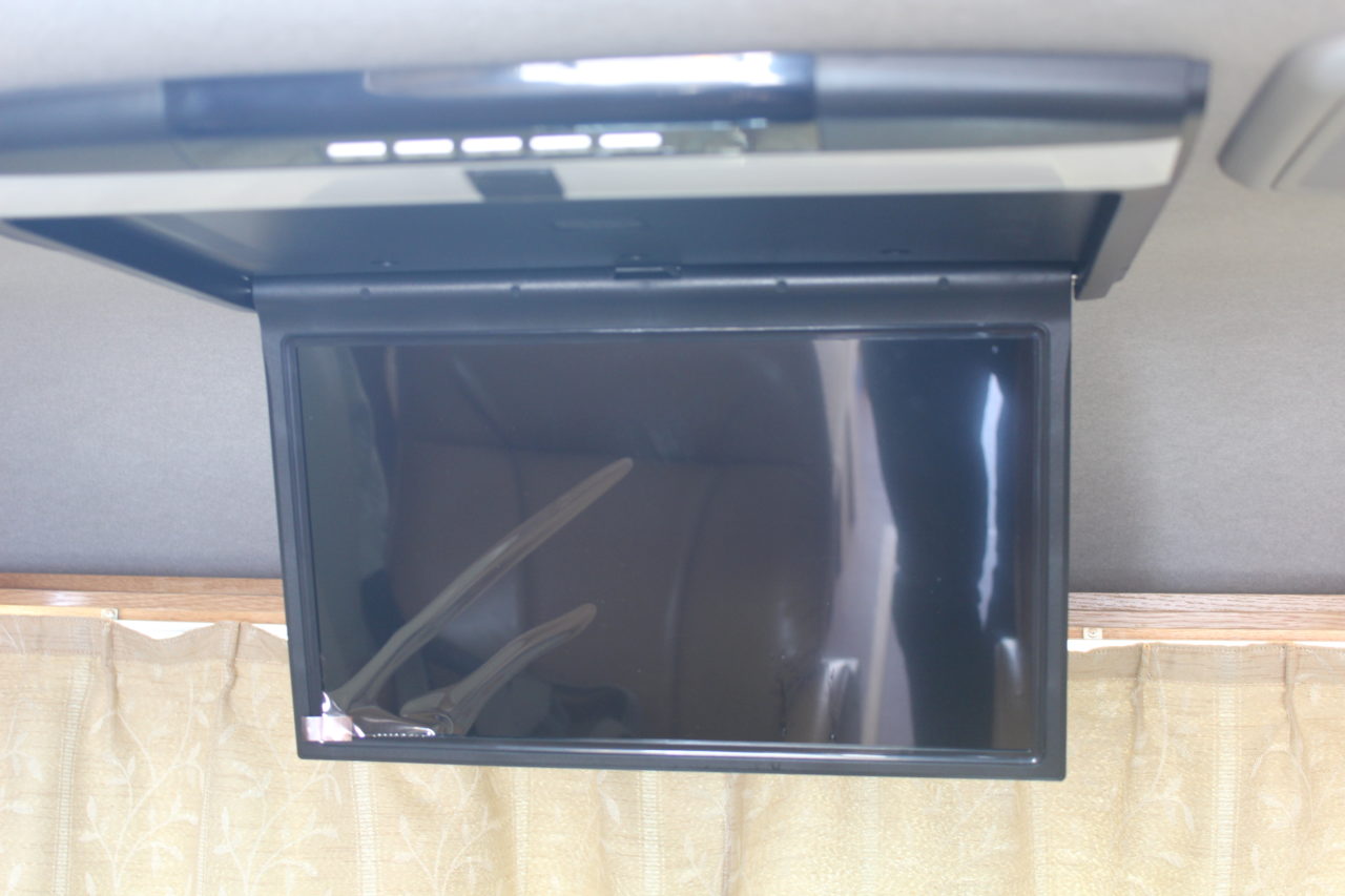 液晶TV完備
